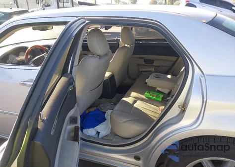 2006 Chrysler 300C from USA, damaged, VIN 2C3KA63H46H138840